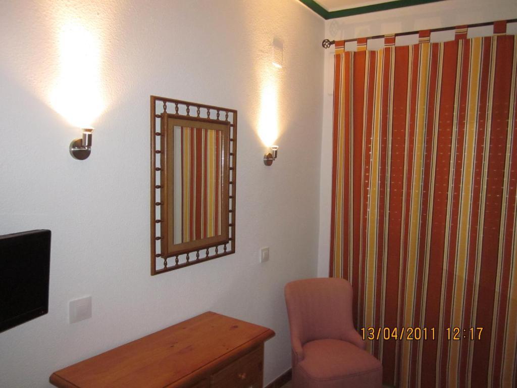 Hotel San Vicente - Centro Playa Conil de la Frontera Szoba fotó
