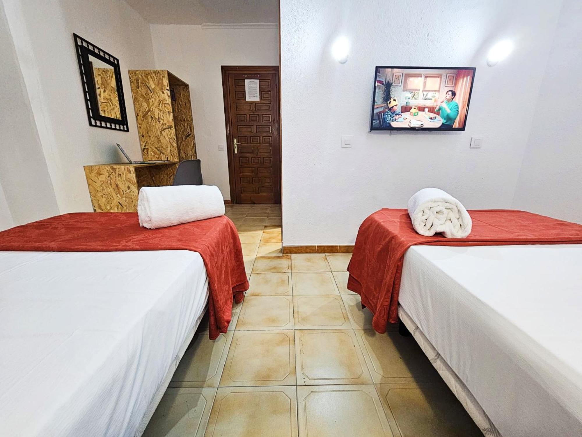 Hotel San Vicente - Centro Playa Conil de la Frontera Kültér fotó