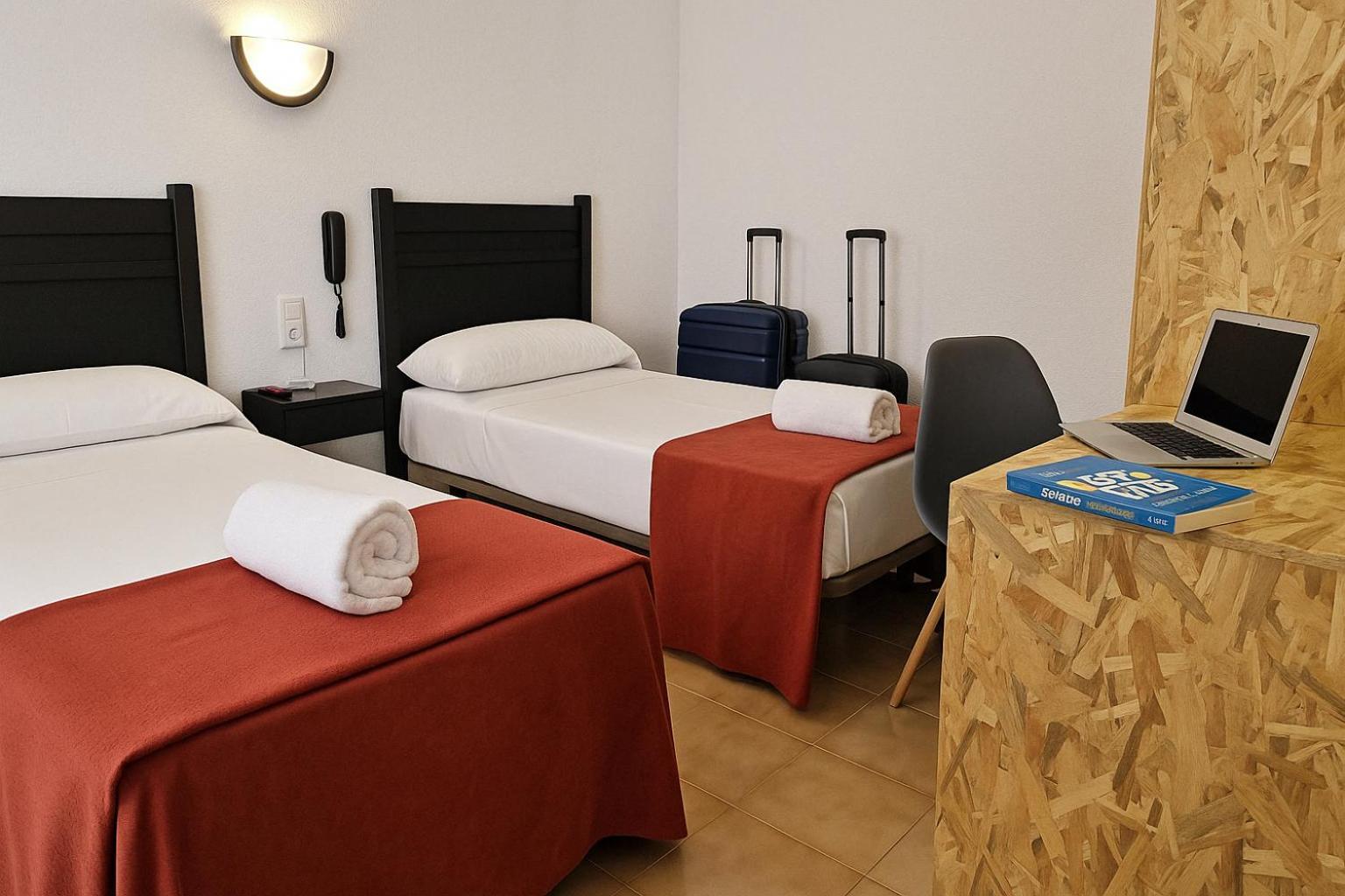 Hotel San Vicente - Centro Playa Conil de la Frontera Kültér fotó