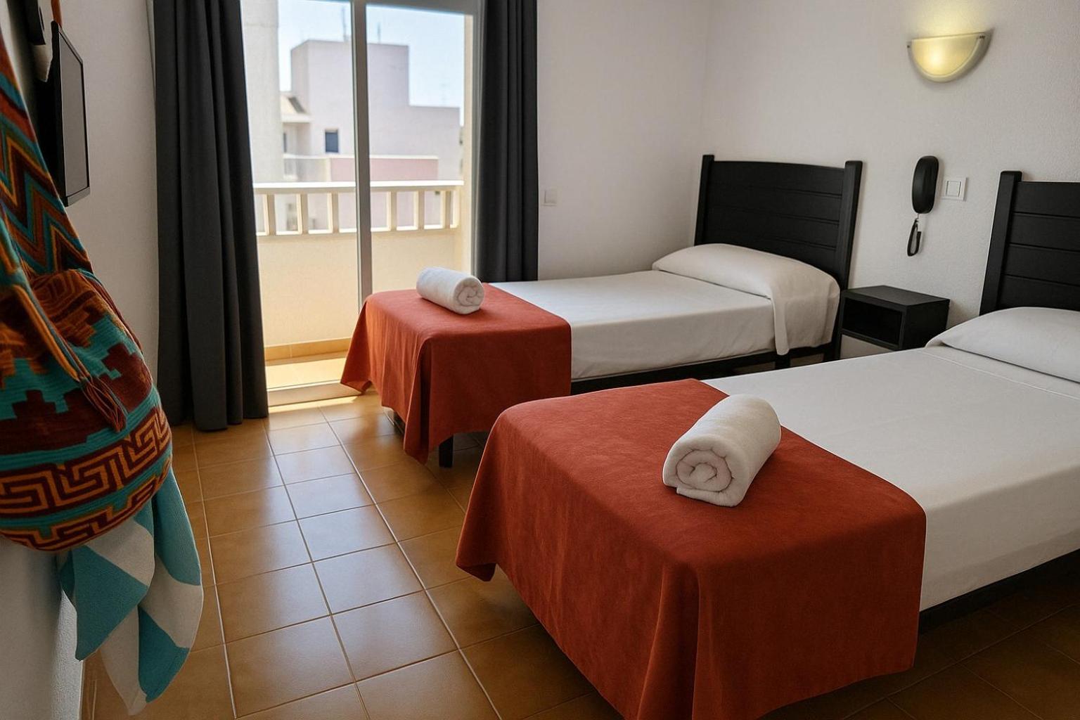 Hotel San Vicente - Centro Playa Conil de la Frontera Kültér fotó